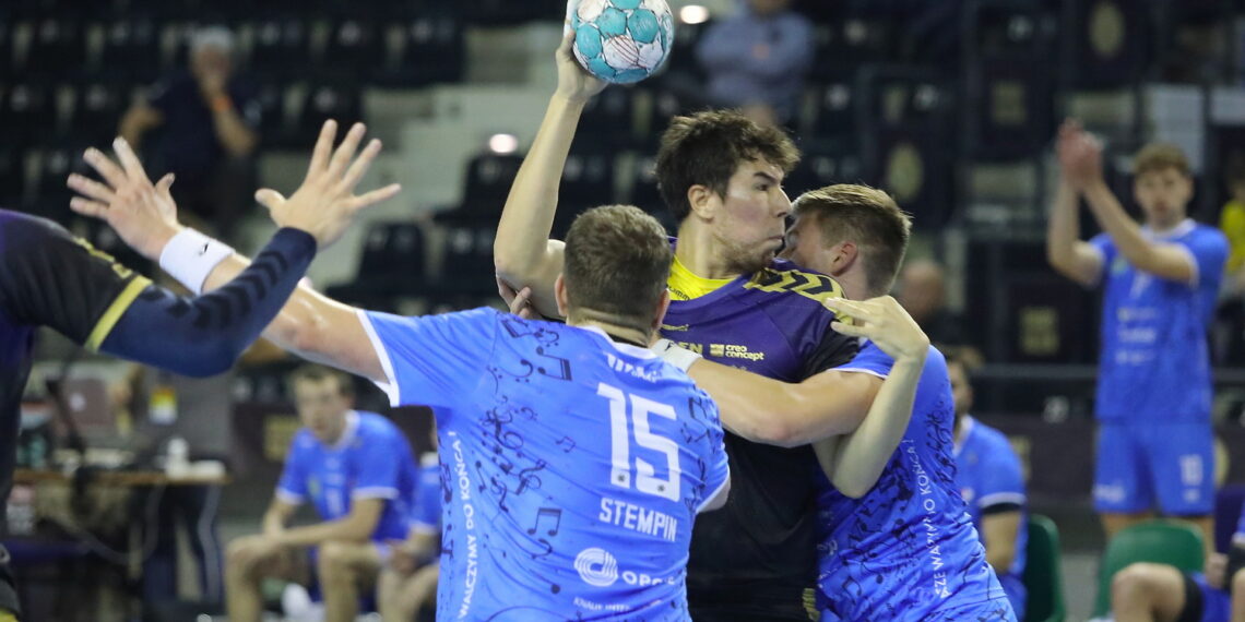14.10.2023. Kielce. Mecz Orlen Superligi: Industria Kiece – Gwardia Opole. / Fot. Wiktor Taszłow - Radio Kielce