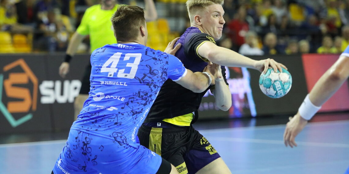 14.10.2023. Kielce. Mecz Orlen Superligi: Industria Kiece – Gwardia Opole. / Fot. Wiktor Taszłow - Radio Kielce
