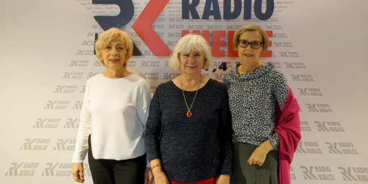 22.10.2023. Radio Kielce. Spodziewany Gość. Na zdjęciu (od lewej): Ada Chojnacka, Elżbieta Goraj i Anna Nowak / Fot. Piotr Kwaśniewski - Radio Kielce