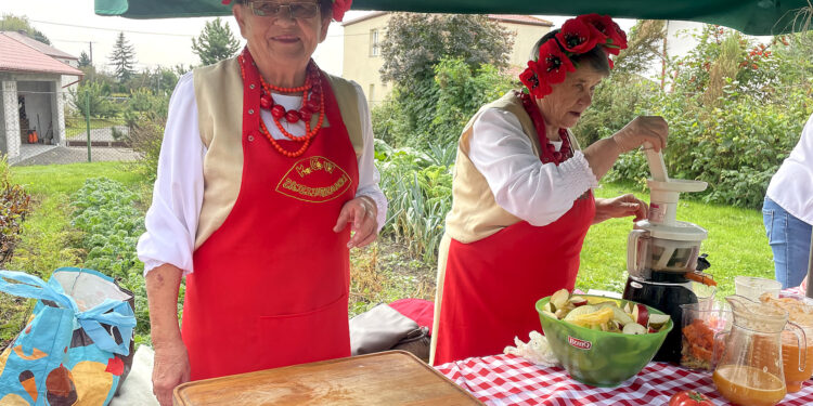 Eksperymenty kulinarne „Zajeziorzanek” z gminy Samborzec - Radio Kielce