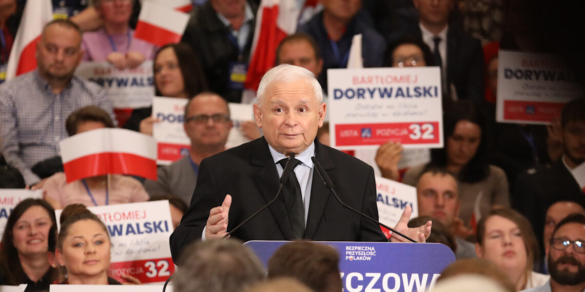 01.10.2023. Włoszczowa. Konwencja PiS z udziałem wicepremiera Jarosława Kaczyńskiego, prezesa PiS / Fot. Wiktor Taszłow – Radio Kielce