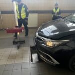 Darmowe ustawianie świateł w stacjach diagnostycznych - Radio Kielce 19.10.2023. Domaszowice. Akcja „Twoje Światło – Nasze Bezpieczeństwo” / Fot. Paulina Michta - Radio Kielce