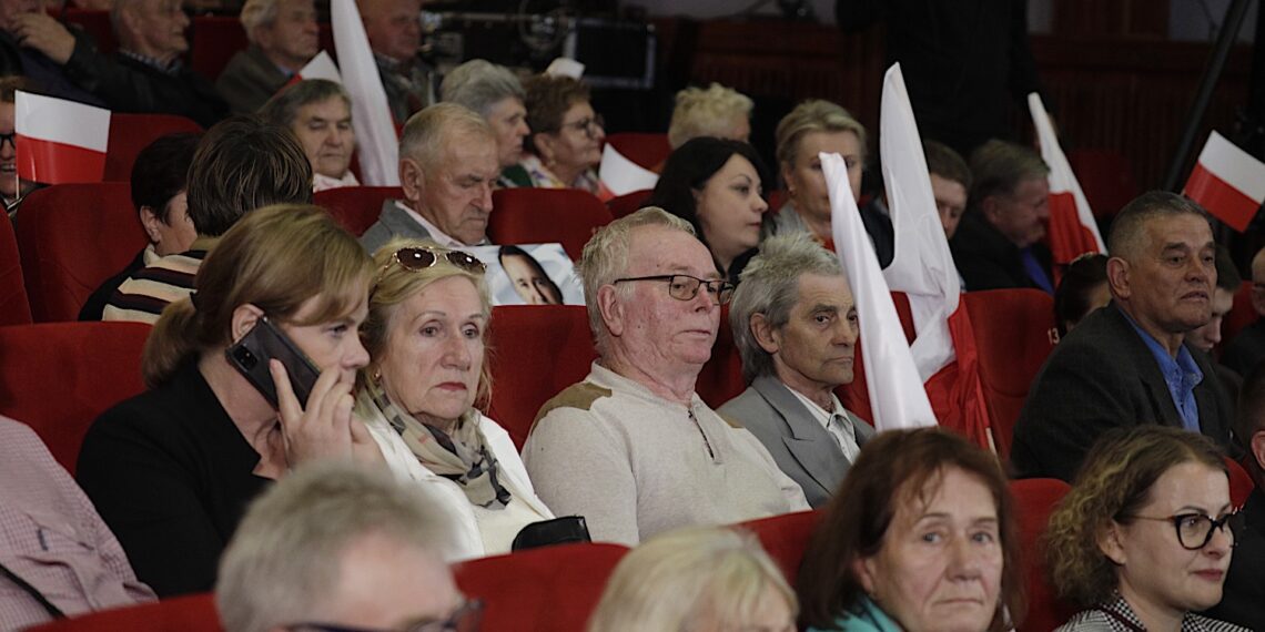 05.10.2023. Busko-Zdrój. Wizyta Jarosława Kaczyńskiego - prezesa PiS / Fot. Jarosław Kubalski - Radio Kielce