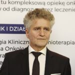 13.10.2023. Kielce. Przekazanie dofinansowania dla Świętokrzyskiego Centrum Onkologii w Kielcach. Na zdjęciu: senator Krzysztof Słoń / Fot. Jarosław Kubalski - Radio Kielce
