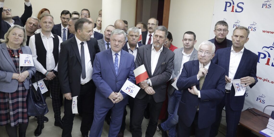 15.10.2023. Kielce. Sztab Prawa i Sprawiedliwości / Fot. Jarosław Kubalski - Radio Kielce