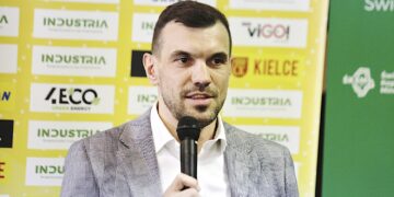 Na zdjęciu; Michał Jurecki - dyrektor sportowy Industrii Kielce / Fot. Jarosław Kubalski – Radio Kielce