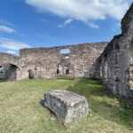 Samsonów. Ruiny Huty „Józef” / Fot. Robert Felczak – Radio Kielce