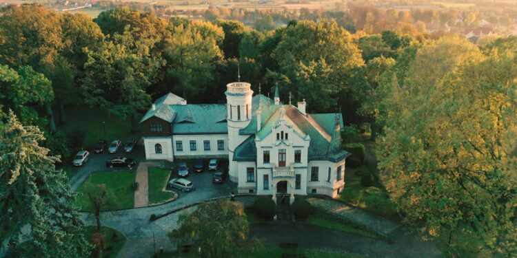 Muzeum Sienkiewicza w Oblęgorku ma 65 lat