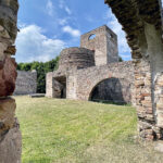 Samsonów. Ruiny Huty „Józef” / Fot. Robert Felczak – Radio Kielce