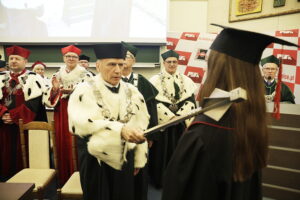 04.10.2023. Kielce. Politechnika Świętokrzyska. Inauguracja roku akademickiego. Na zdjęciu: prof. Zbigniew Koruba - rektor Politechniki Świętokrzyskiej / Fot. Jarosław Kubalski - Radio Kielce