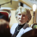 04.10.2023. Ciekoty. Centrum Edukacji i Kultury „Szklany Dom” w Ciekotach. Spotkanie z Ireną Santor. Na zdjęciu: Irena Santor / Fot. Jarosław Kubalski - Radio Kielce