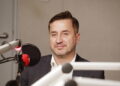 15.10.2023 Radio Kielce. Studio Polityczne. Na zdjęciu Kamil Suchański - Bezpartyjni Samorządowcy / Fot. Jarosław Kubalski - Radio Kielce