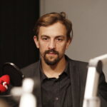15.10.2023 Radio Kielce. Studio Polityczne. Na zdjęciu Mateusz Iwan - Konfederacja / Fot. Jarosław Kubalski - Radio Kielce