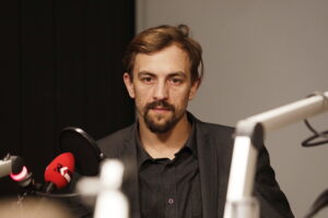 15.10.2023 Radio Kielce. Studio Polityczne. Na zdjęciu Mateusz Iwan - Konfederacja / Fot. Jarosław Kubalski - Radio Kielce