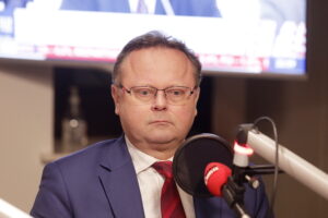 15.10.2023 Radio Kielce. Studio Polityczne. Na zdjęciu Andrzej Szejna - Nowa Lewica / Fot. Jarosław Kubalski - Radio Kielce