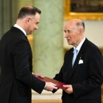 09.11.2023. Warszawa. Na zdjęciu (od lewej): Andrzej Duda - prezydent i powołany na stanowisko marszałka seniora Senatu Michał Seweryński w Pałacu Prezydenckim / Fot. Radek Pietruszka - PAP