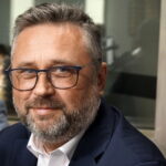 06.11.2023. Kielce. Studio Polityczne Radia Kielce. Na zdjęciu: Tomasz Jamka - Suwerenna Polska / Fot. Kamil Król - Radio Kielce