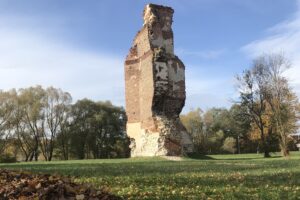 14.11.2023. Rytwiany. Zamek / Fot. Grażyna Szlęzak - Radio Kielce