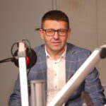 20.11.2023. Studio Polityczne Radia Kielce. Na zdjęciu: Robert Kaszuba - Polska 2050. / Fot. Wiktor Taszłow - Radio Kielce