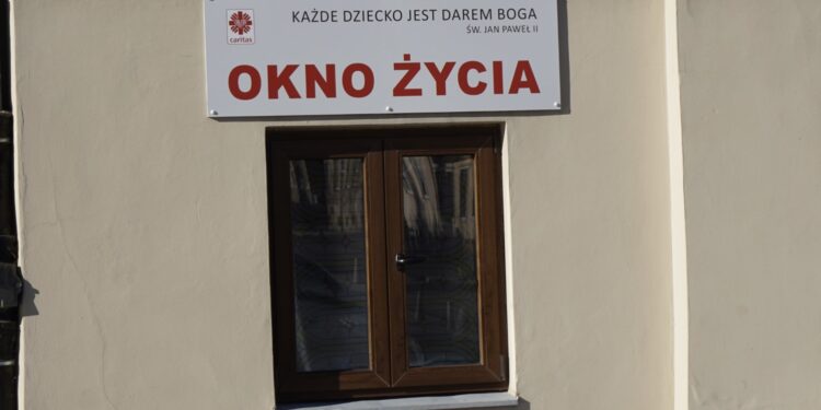 Noworodek w kieleckim oknie życia