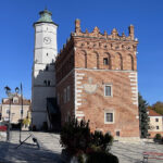 Sandomierz. Ratusz, Urząd Miejski w Sandomierzu, starówka, Rynek / Fot. Robert Felczak – Radio Kielce