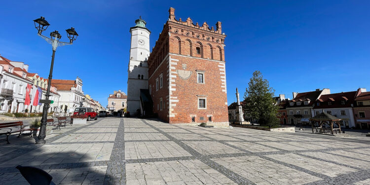 Charytatywna aukcja sztuki na rzecz powodzian