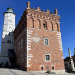 Sandomierz. Ratusz, Urząd Miejski w Sandomierzu, starówka, Rynek / Fot. Robert Felczak – Radio Kielce