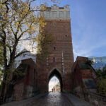 Sandomierz. Brama Opatowska / Fot. Robert Felczak – Radio Kielce