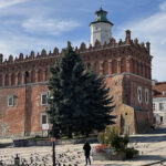 Sandomierz. Ratusz, Urząd Miejski w Sandomierzu, starówka, Rynek / Fot. Robert Felczak – Radio Kielce