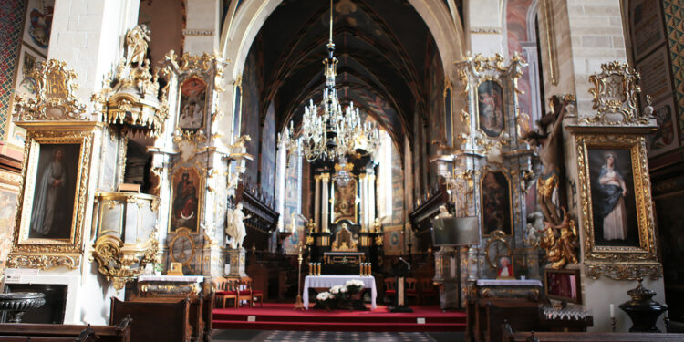 Chrzest dorosłych w katedrze sandomierskiej