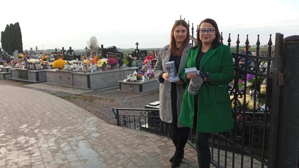 W kolejce na renowację czeka m.in. grób rodziny Ossolińskich. Trwa kwesta w Goźlicach - Radio Kielce