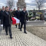 Władysław Żwirek - niezłomny spoczął w rodzinnym grobowcu - Radio Kielce
