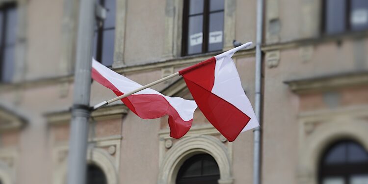 10.11.2023. Kielce. Święto Niepodległości. Flagi / Fot. Jarosław Kubalski