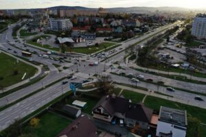 06.11.2023. Kielce. Skrzyzowanie ulic Warszawskiej, Orkana i biskupa Jaworskiego / Fot. Jarosław Kubalski - Radio Kielce