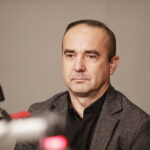 27.11.2023 Radio Kielce. Studio Polityczne. Piotr Kisiel - Suwerenna Polska / Fot. Jarosław Kubalski - Radio Kielce