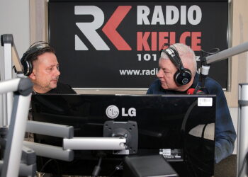 Radio Kielce. Nagrania audiobooków w ramach projektu „Wielka Literatura w cyfrowym świecie”. Na zdjęciu: Robert Szumielewicz (z lewej) i Cezary Jastrzębski / Fot. Radio Kielce