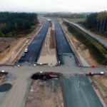 Budowa Obwodnicy Metropolii Trójmiejskiej, która będzie stanowiła część drogi ekspresowej S7 łączącej się z S6 na węźle Chwaszczyno i „wpinającej się” do obecnego przebiegu S7 na węźle Gdańsk Południe / źródło: GDDKiA