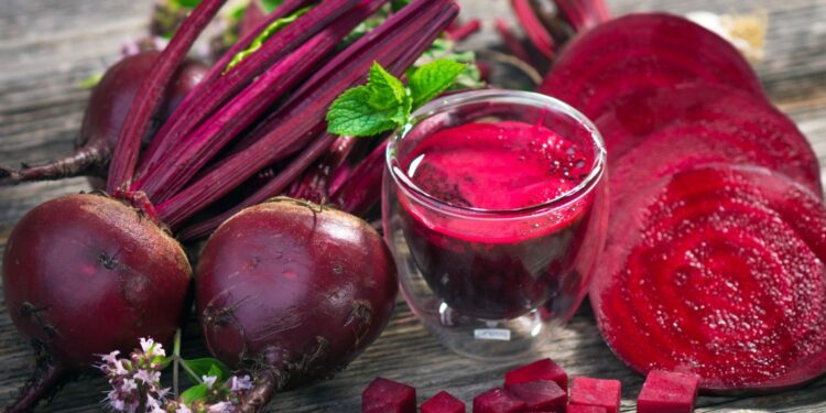 Zakwas z buraków na odporność jesienią i zimą - Radio Kielce