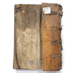 Fot. Wojciech Broda - koordynator projektu konserwacyjnego dla zbiorów z Biblioteki Kapituły Kolegiaty w Opatowie