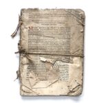 Fot. Wojciech Broda - koordynator projektu konserwacyjnego dla zbiorów z Biblioteki Kapituły Kolegiaty w Opatowie