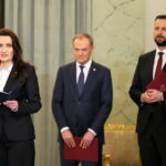 Warszawa, 13.12.2023. Na zdjęciu (z lewej): Marzena Okła-Drewnowicz - minister do spraw polityki senioralnej podczas uroczystości zaprzysiężenia kierowanego przez Donalda Tuska gabinetu w Pałacu Prezydenckim / Fot. Paweł Supernak - PAP