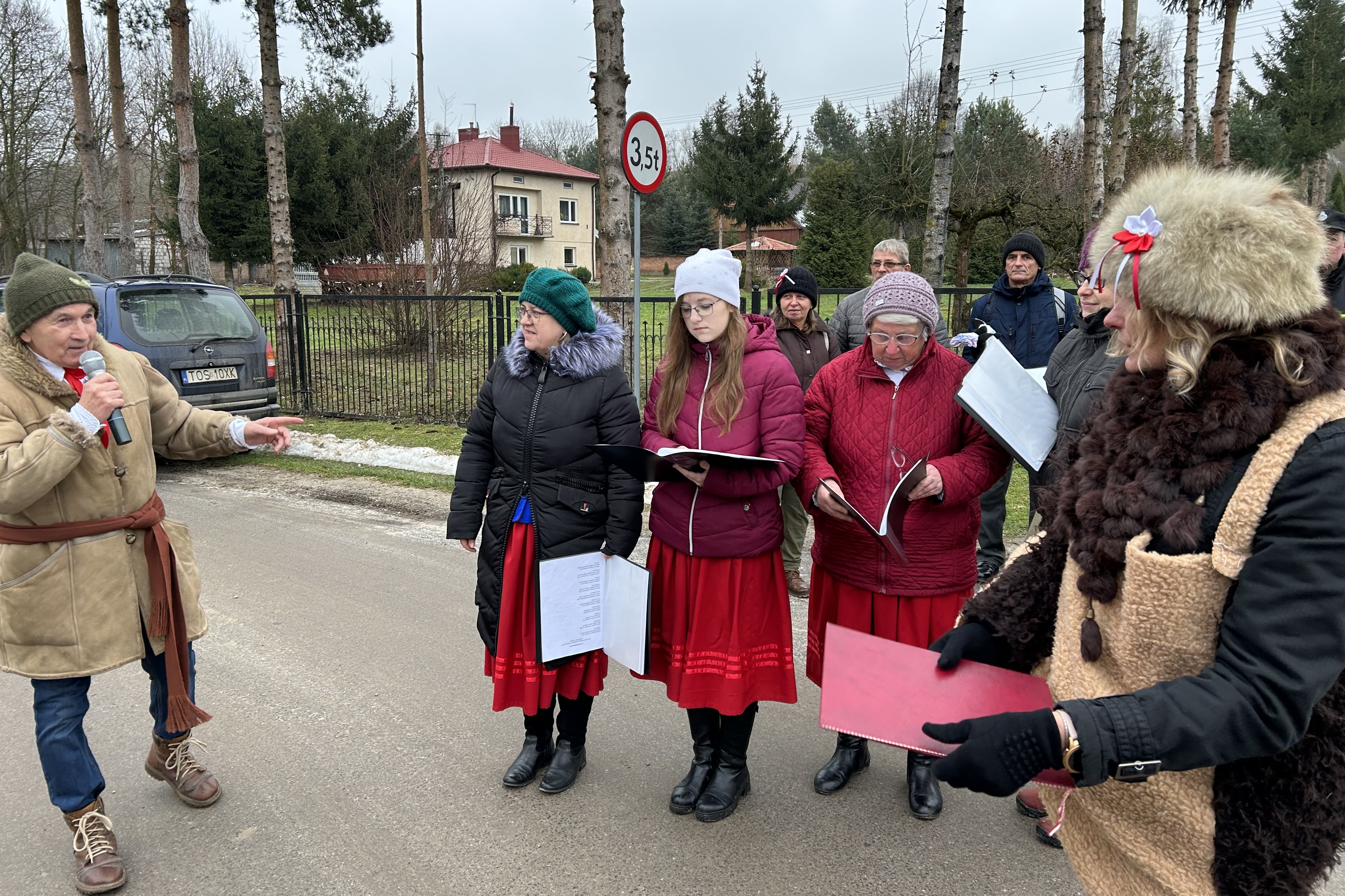 Mieszkańcy Gromadzic upamiętnili 160. rocznicę bitwy Bodzechowskiej