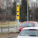 Fotoradar przy Krakowskiej już bez folii. Czy mierzy prędkość pojazdów?