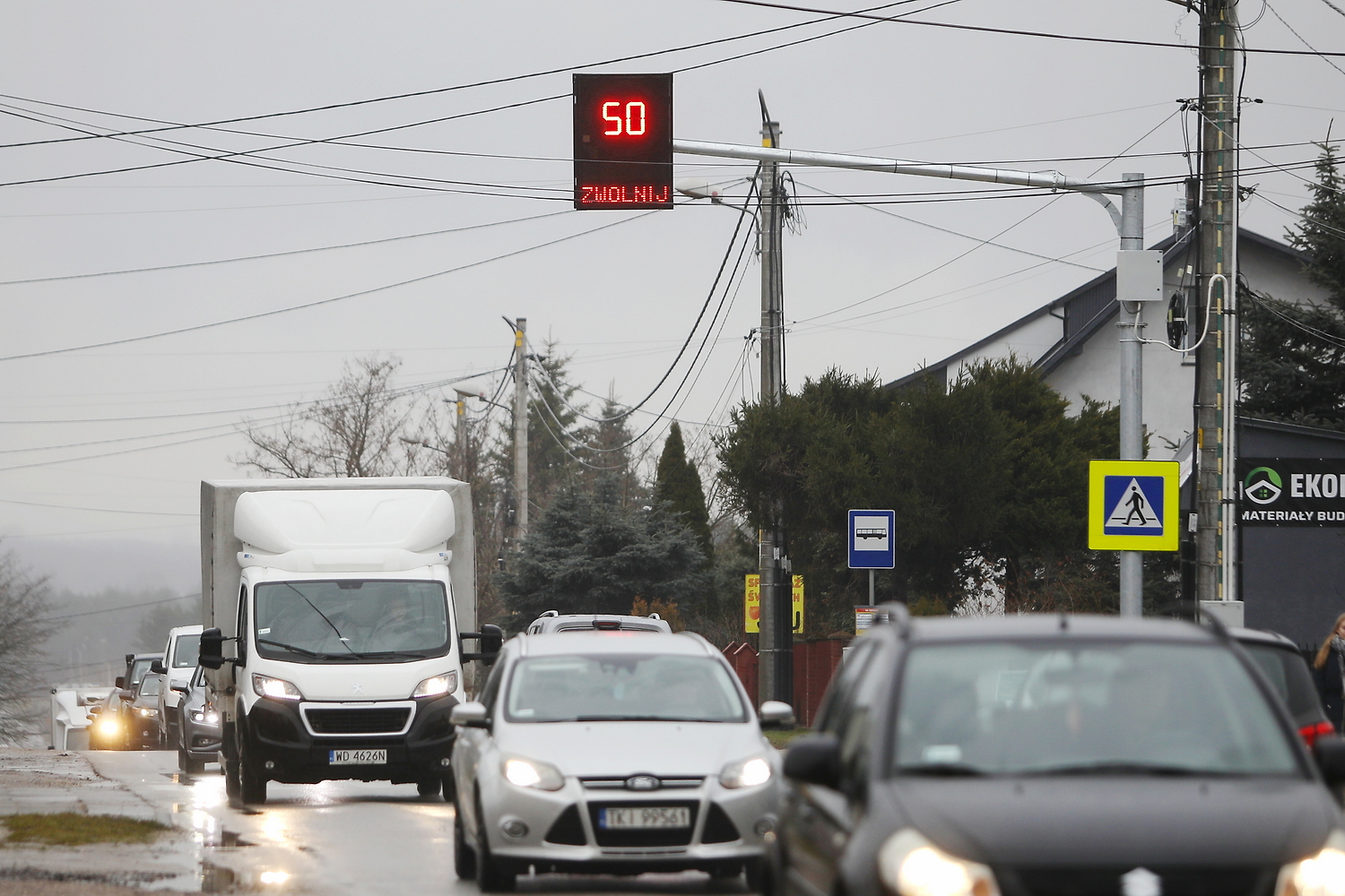 Na ulicy Piekoszowskiej pojawił się radar mierzący prędkość