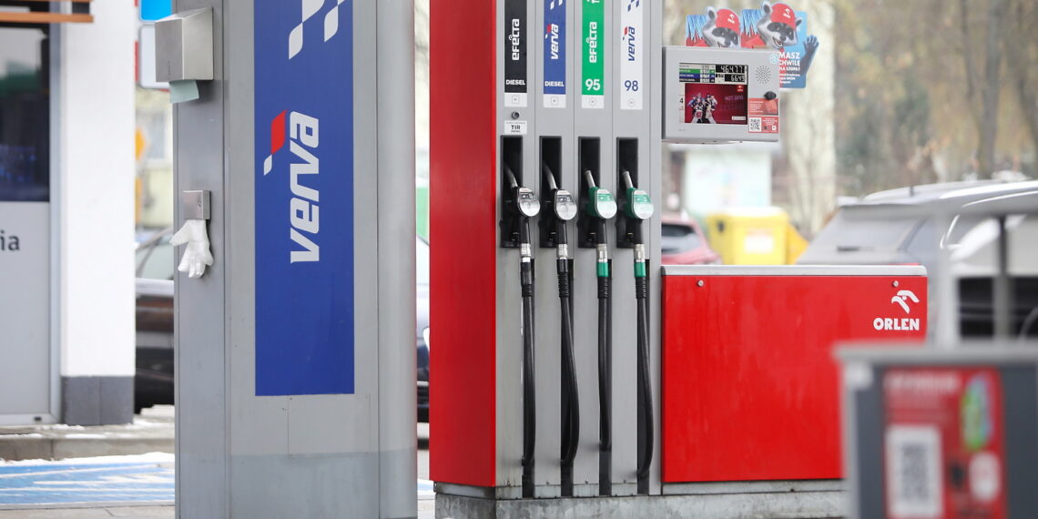 Na przełomie lipca i sierpnia dalsza stabilizacja cen paliw na stacjach