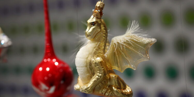 Moda na choince: natura, pudrowy róż, ale też... renesans