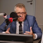 04.12.2023. Studio Polityczne Radia Kielce. Na zdjęciu: Edmund Kaczmarek z Polskiego Stronnictwa Ludowego. / Fot. Wiktor Taszłow - Radio Kielce