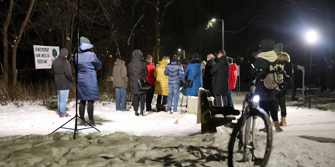 06.12.2023. Kielce. Protest mieszkańców ulicy Klonowej. / Fot. Wiktor Taszłow - Radio Kielce