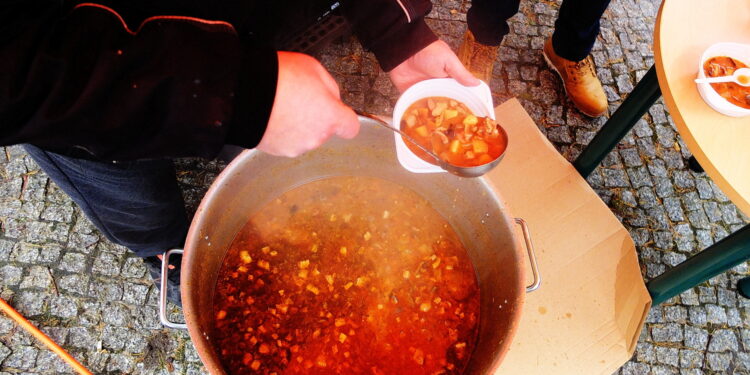 Chłopski kociołek na zimowy kulig