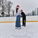 07.12.2023. Końskie. Lodowisko / Fot. Magdalena Galas-Klusek - Radio Kielce